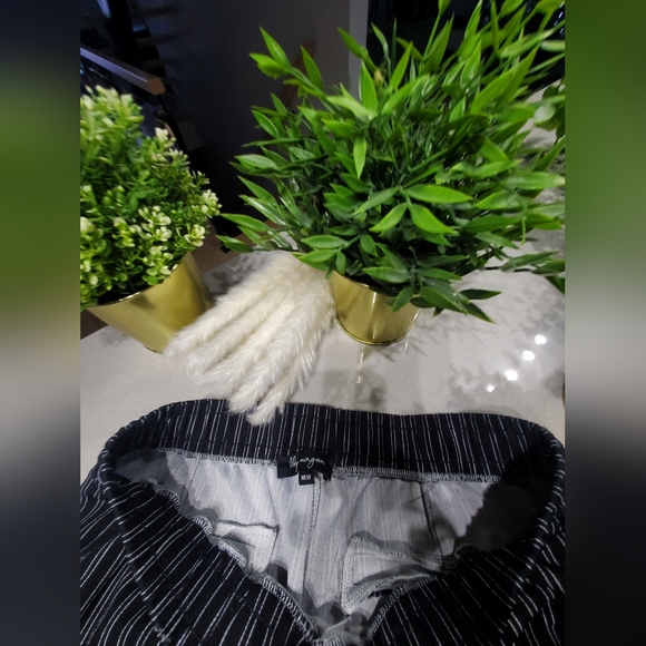 LILY MORGAN Splendide pantalon à jambes larges et aux chevilles ceintrées - Picture 4 of 6